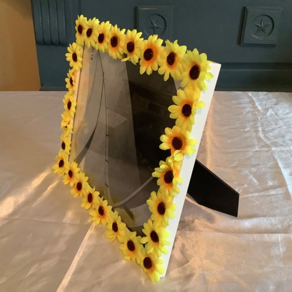 8” x 10” yellow and orange mini sunflower picture frame - Picture 3 of 5